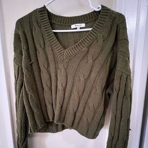 Madewell Olive cable knit cropped sweater v-neck